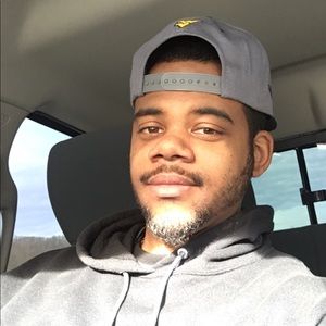 Meet your Posher, Derek